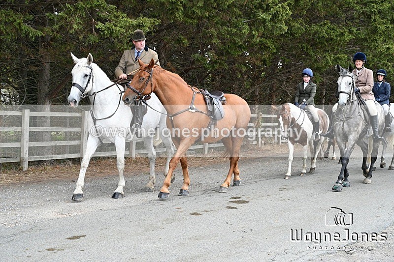 WJ7_1258 - Berks & Bucks Hound Exercise Blewbury 13-09-26