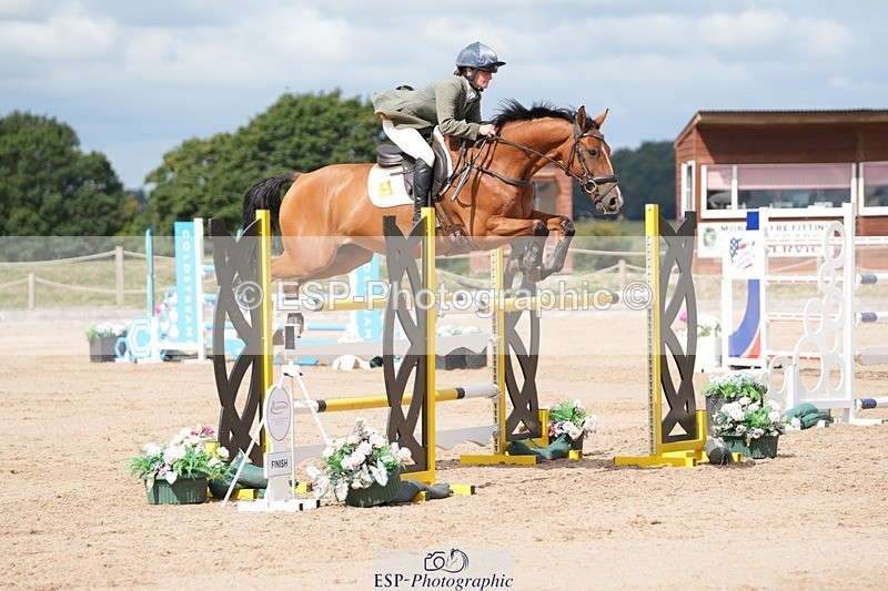 250801-105054-04804 - Cls 14 Snr Fox 1st Rnd