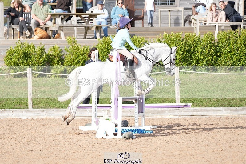 260926-153701-01268 - Cls 13 70cm Speed Derby