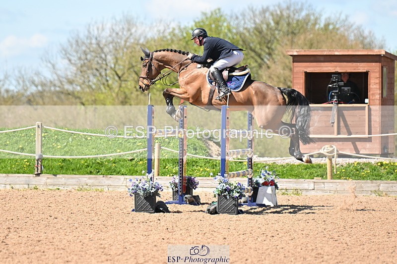 240418A-115551-02730 - Cls 5, 2 Star Medium Tour 1.35m