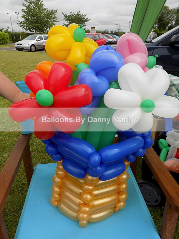 Balloon flowers - Balloon Sculptures