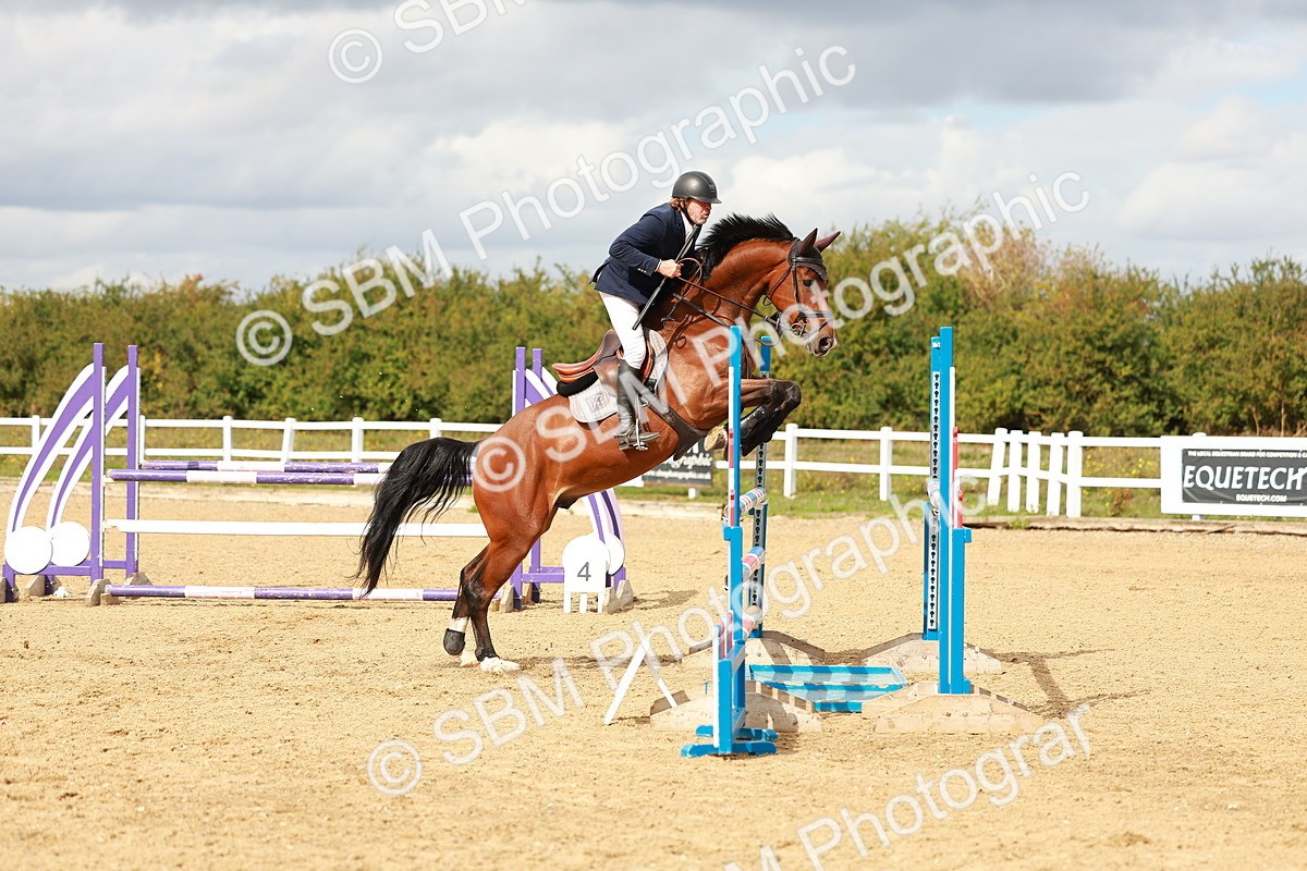 SBM_001360 - Class 4 - Senior Newcomers - 1.10m