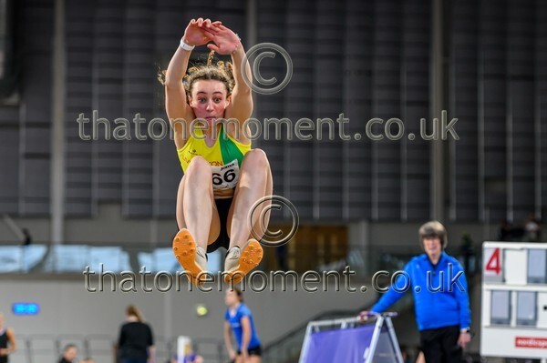 SeniorInd25-918669 - Field Female