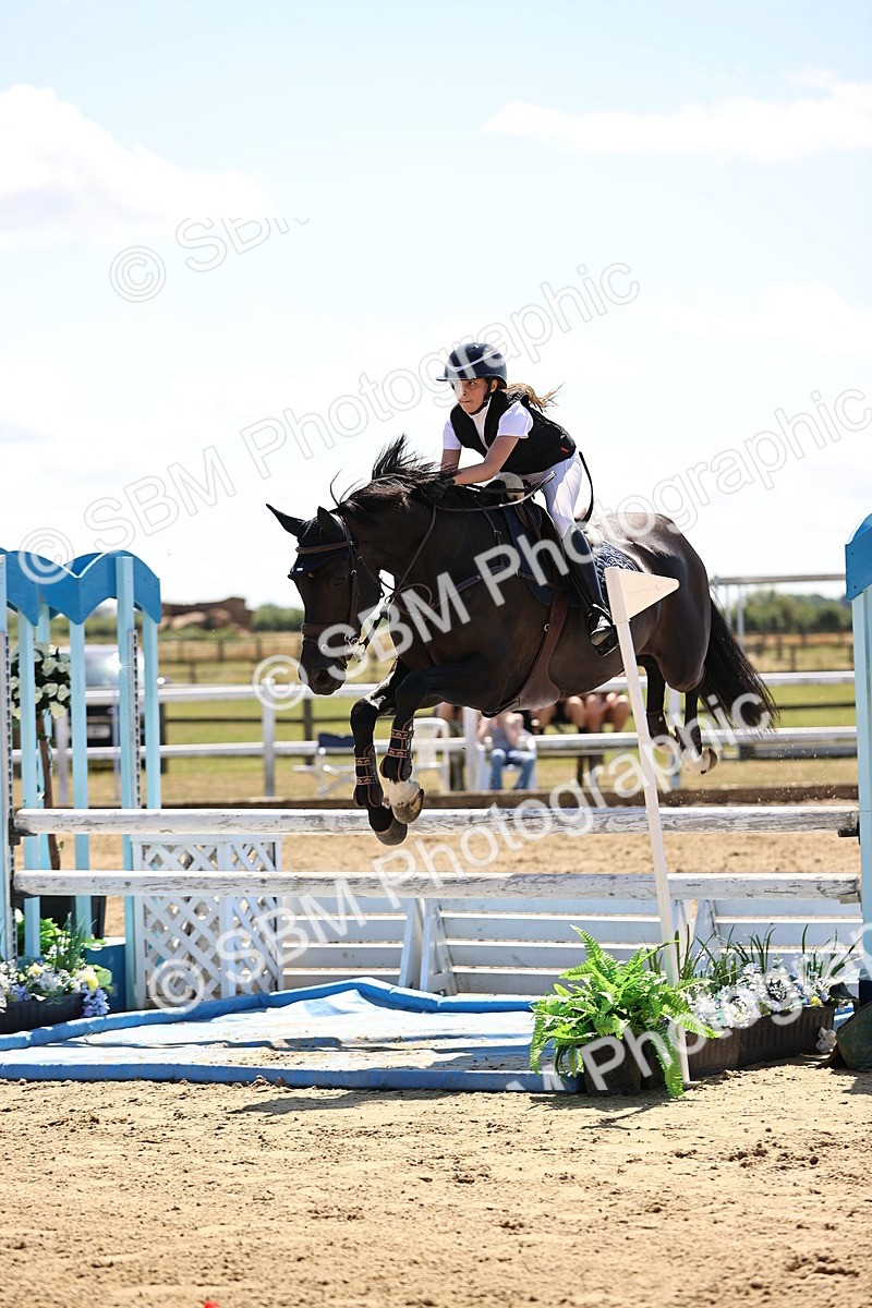 SBM_014917 - Class 15 - Senior Newcomers - 1.10m Open