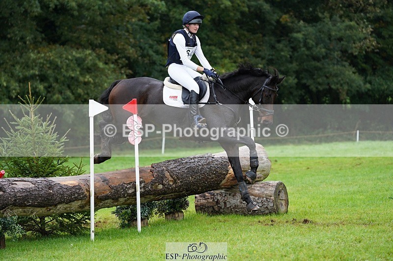 231021-115034-15625 - 645-COOLEY.CORPELLO-Francesca.Swallow-SC+XC