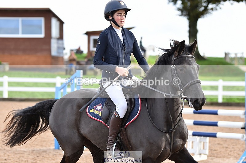 231029A-113202-03063 - Pony Newcomers & 1m Open