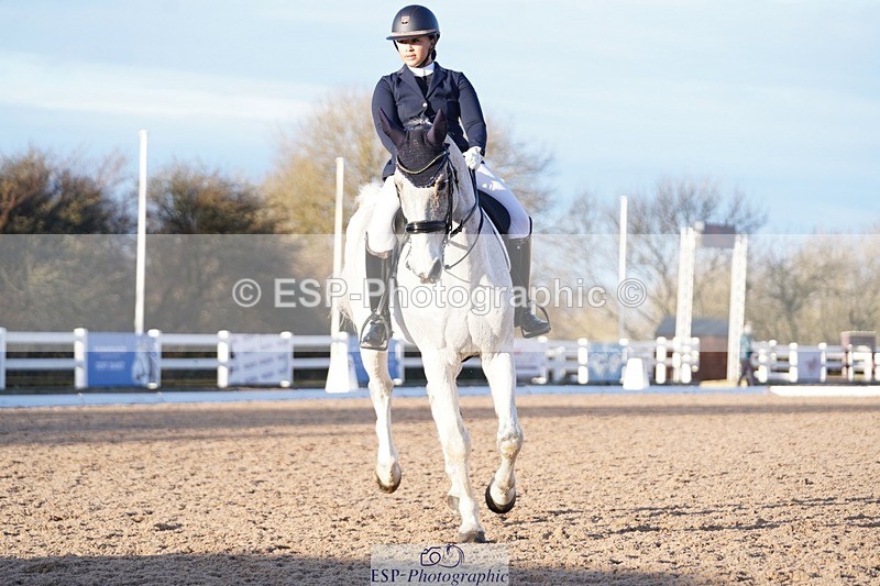 241214-152826-02171 - 162-Layla.Ambersley-Broadbent-Galwaybay.Buddy