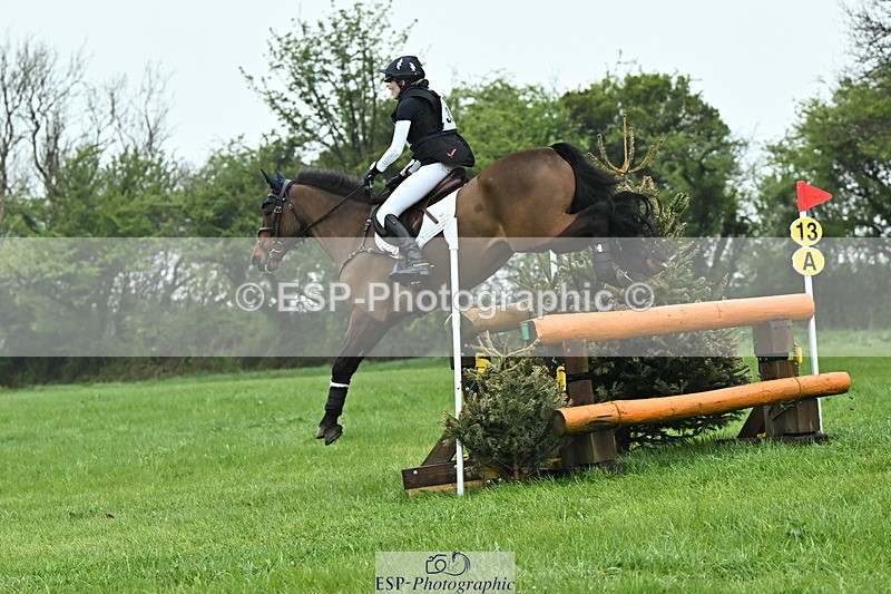 250418-160752-07098 - 355-Xanthe.Baylis-MONBEG.BY.MAGIC