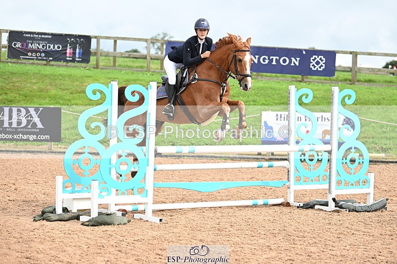 240908A-134121-04063 - Cls 15 U21 Intro 90cm-1.00m  Team Comp