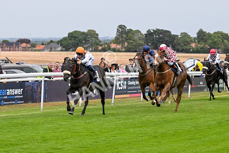 040725-Race 2-Emeralds Pride-4296 - Race 2