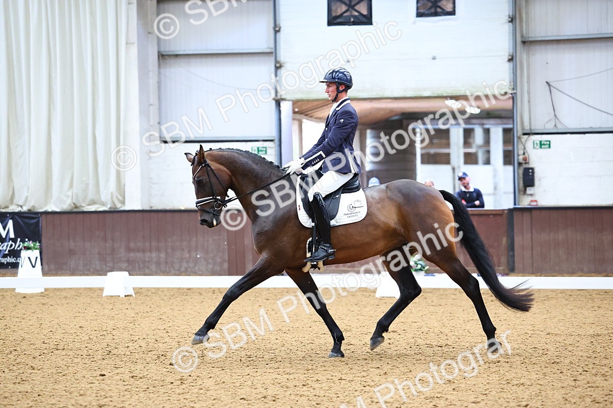 SBM_005324 - Class 5 - Novice 6 - 9.30-10.33