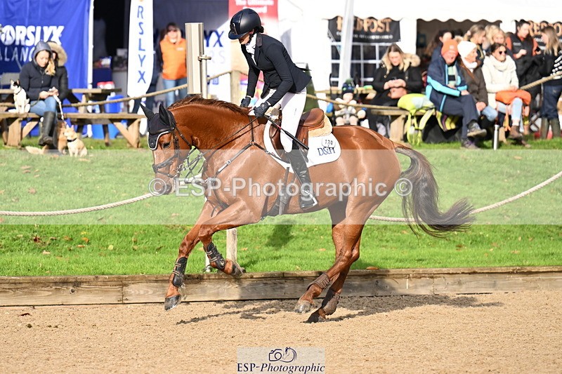 251024A-102720-06448 - B-139-Kirsty.Short