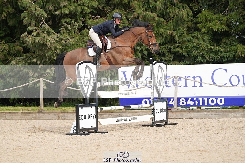 260322A-141728-01955 - 13 Foxhunter 1m 20 Open