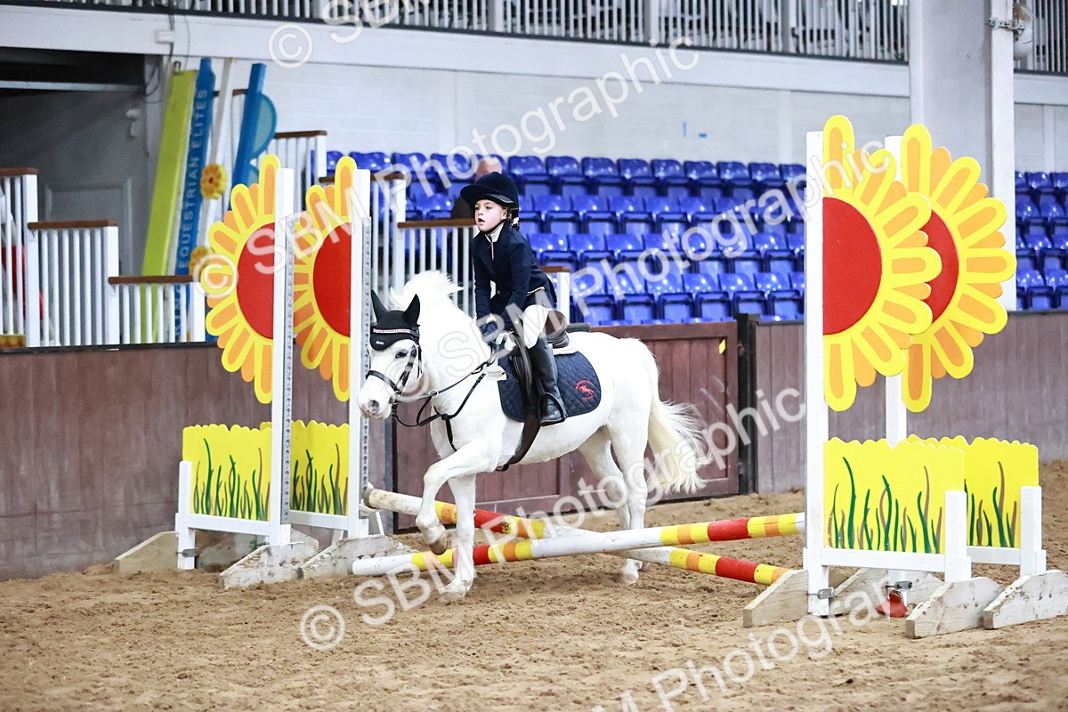 SBM_000088 - Class 1 - Cross Pole Jumping 30cm 40cm