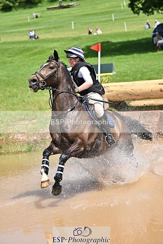 240525-131238-14361 - 113-MONANORE_GOLD-Jemima_Hughes