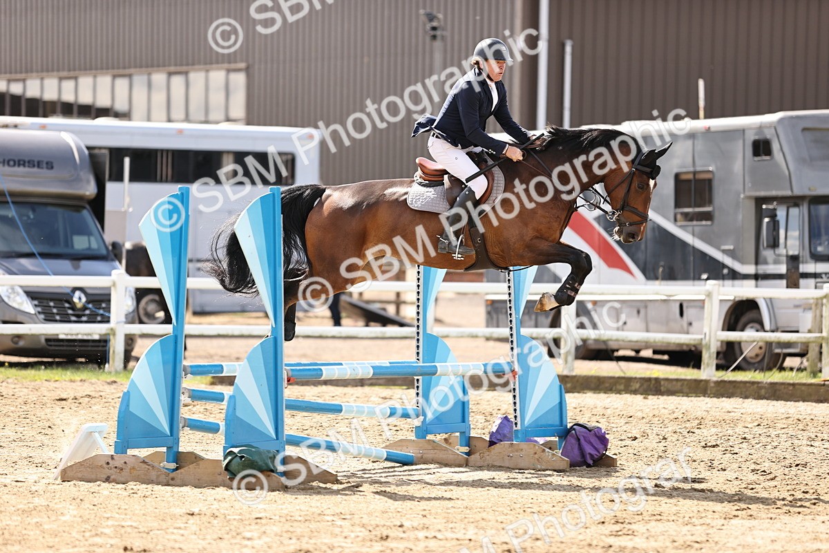 SBM_001909 - Class 8 - Clear Round