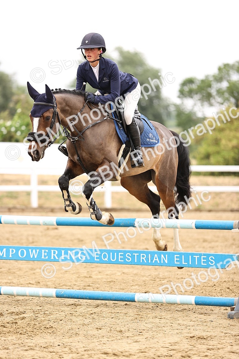 SBM_024702 - Class 9 - Senior British Novice - 90cm