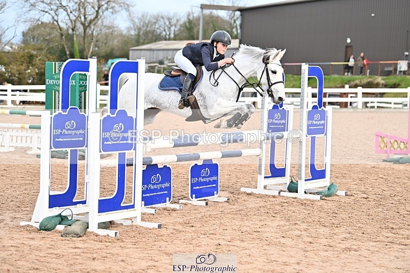 241117X-100416-03566 - Cls 09s Pony intro 90cm