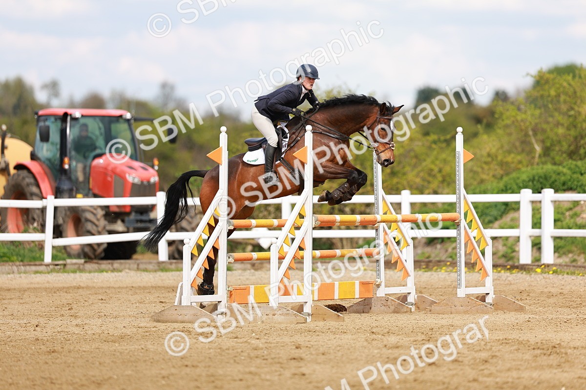 SBM_002329 - Class 4 - Senior Newcomers - 1.10m