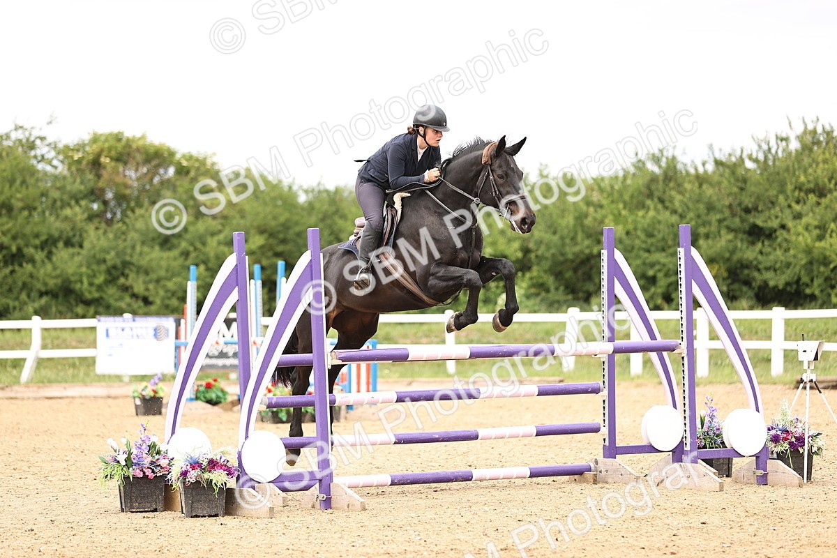 SBM_007788 - Class 19 - Senior Newcomers - 1.10m
