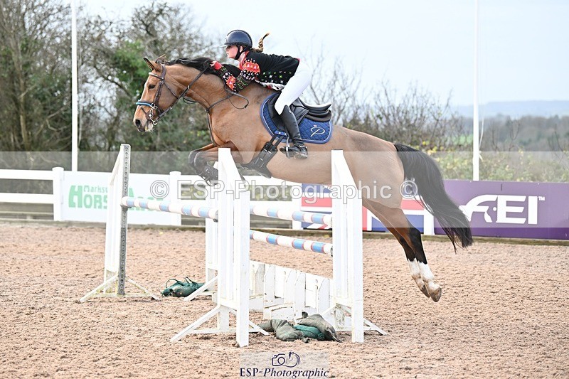 241206-125733-00868 - Cls 5 Newcomers and 1.10m Open