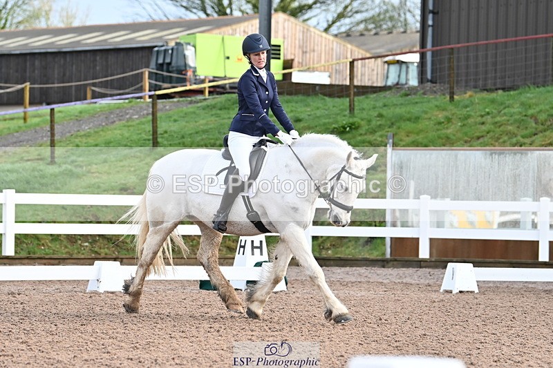 240218A-092704-04761 - 112-Sarah.Browne-Domino.star