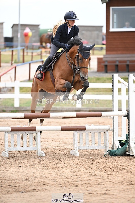 250727-090052-08670 - Cls 31 British Novice and 90cm