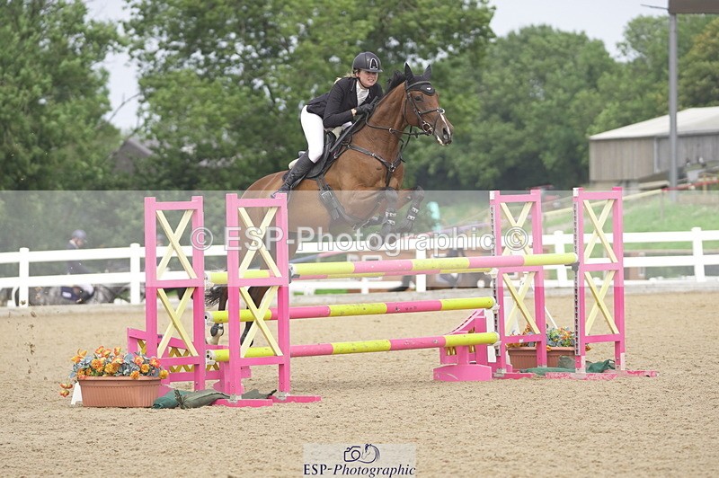 230810A-140248-02595 - Cls 4 1.05m Amateur Quali