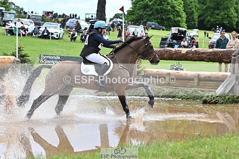 240526-114813-20706 - 428-COOLEY_SNAPCHAT-Selina_Milnes