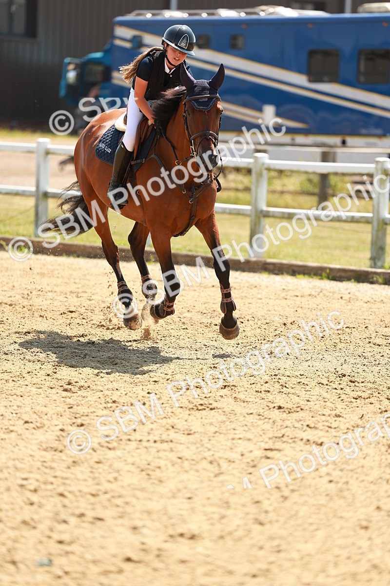 SBM_001690 - Class 4 - Senior Newcomers - 1.10m