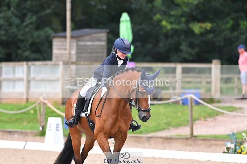 240809-100400-00041 - 211-Amelia.Dovey-Caederwen.Lady.Elinor