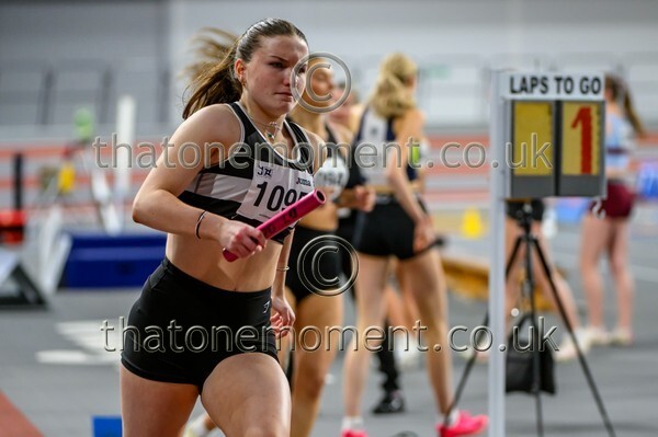 CombiMast25-925519 - Track Female Set One