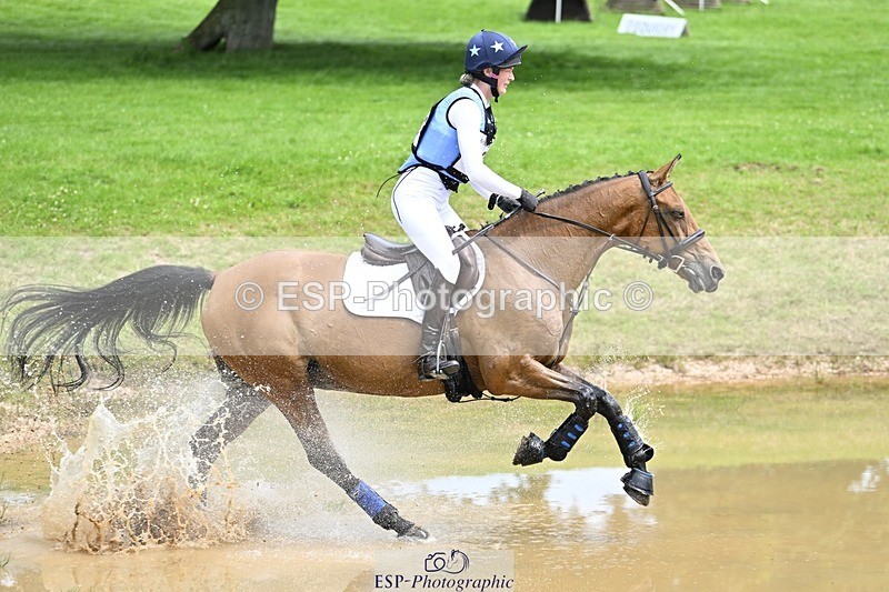 240803-134711-07310 - 208-Sophie_Vicary-ENGELIQUE_O