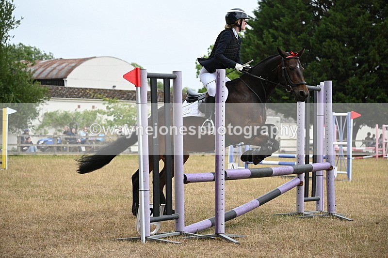 WJ6_0537 - Class 14 Intermediate Jumping 75cm