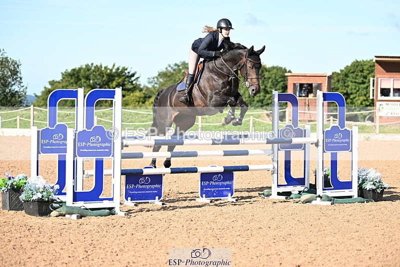 240913A-100221-03386 - Cls 13 Snr 1.05m & 1.10m Open