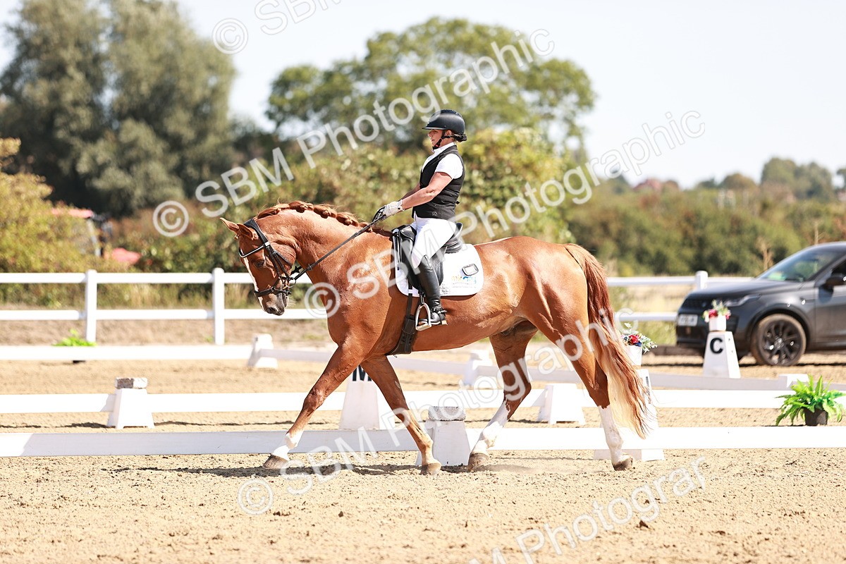 SBM_004550 - Class 12 - Novice 5 - 10.31-11.41