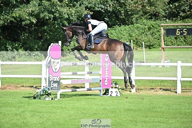 230909-114219-05264 - Cls 11 Snr Foxhunter & 1.20m Open
