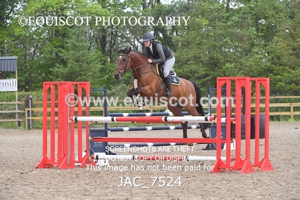 JAC_7524 - CLASS 14  Senior Newcomers/ 1.10m Open