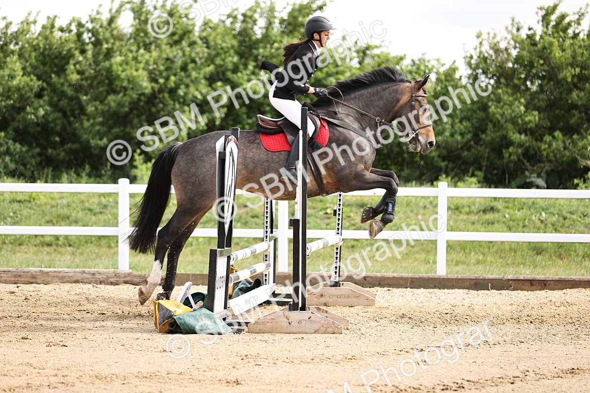 SBM_001817 - Class 8 - Clear Round