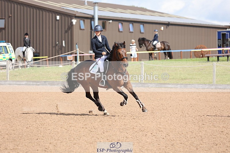 240714A-095748-01657 - Cls 3 A&B Pony BN & 80cm Open