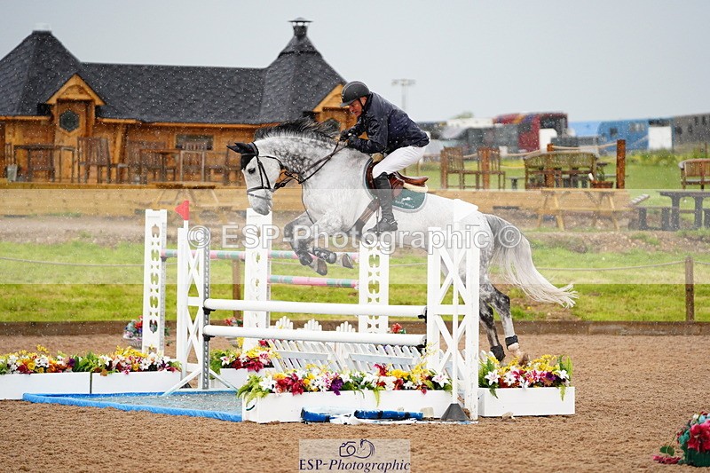 240526A-131032-08254 - Cls 27 Chard Equ May Grand Prix