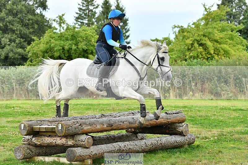 230817-153427-01546 - Theo's 2nd Group - XC