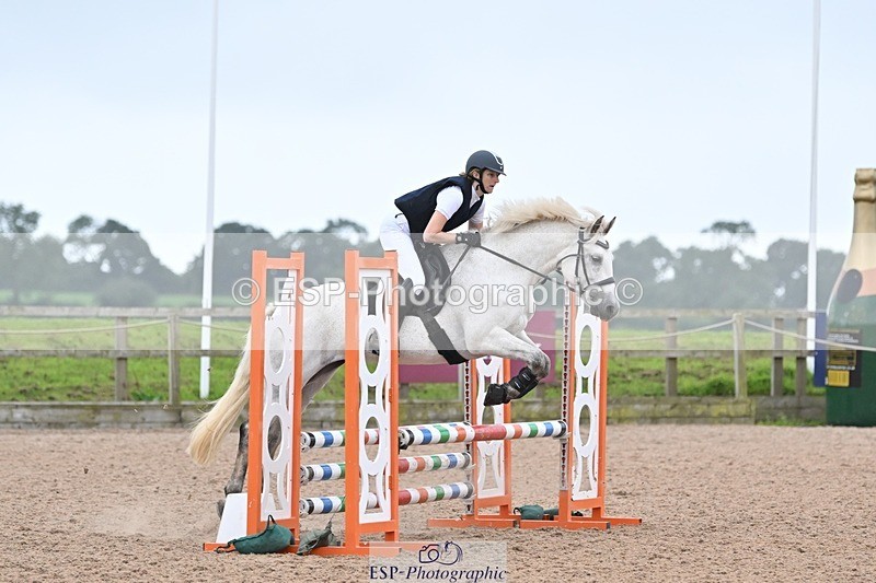 240813-180042-00561 - Classes 5 A&B & 6 80cm