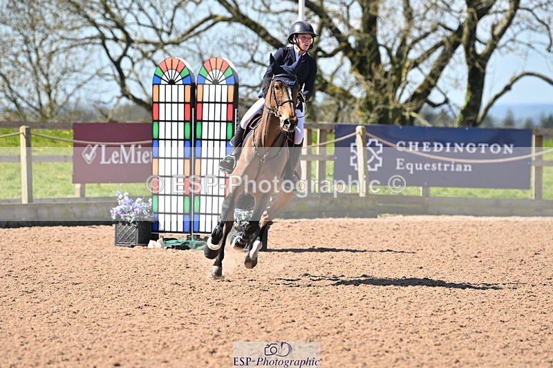 240418A-113017-02587 - Cls 5, 2 Star Medium Tour 1.35m