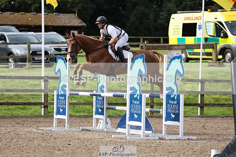 240804-102720-11066 - 351-Rupert_Batting-COOMBELAND_CEVIN