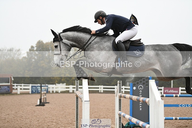 241103A-134519-08310 - SUN Cls 22 Blue Chip Performance Jump Off