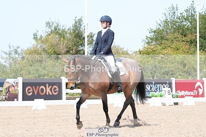 250817-125309-09489 - 177-Joanne.PengellyAshfield.Bob