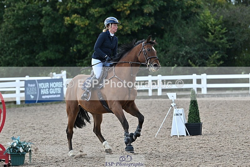 241005A-124333-03804 - SAT Cls 18 1.05m Amateur Quali
