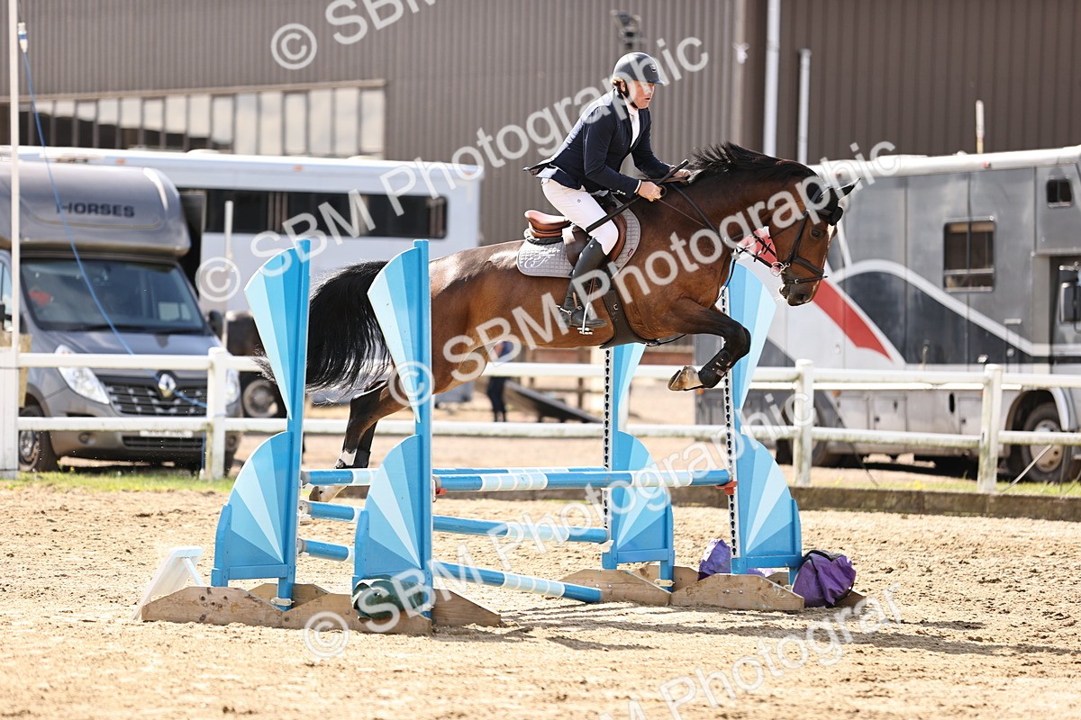 SBM_001908 - Class 8 - Clear Round