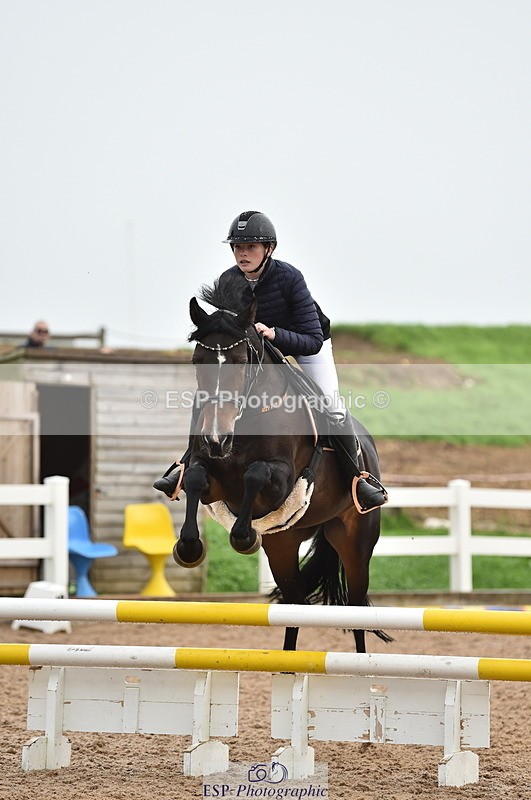 220829A-172458-00426 - 80cm Classes 5a 5b & 6